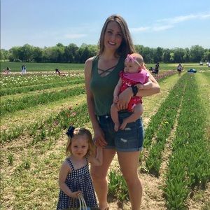 Meet your Posher, Desiray